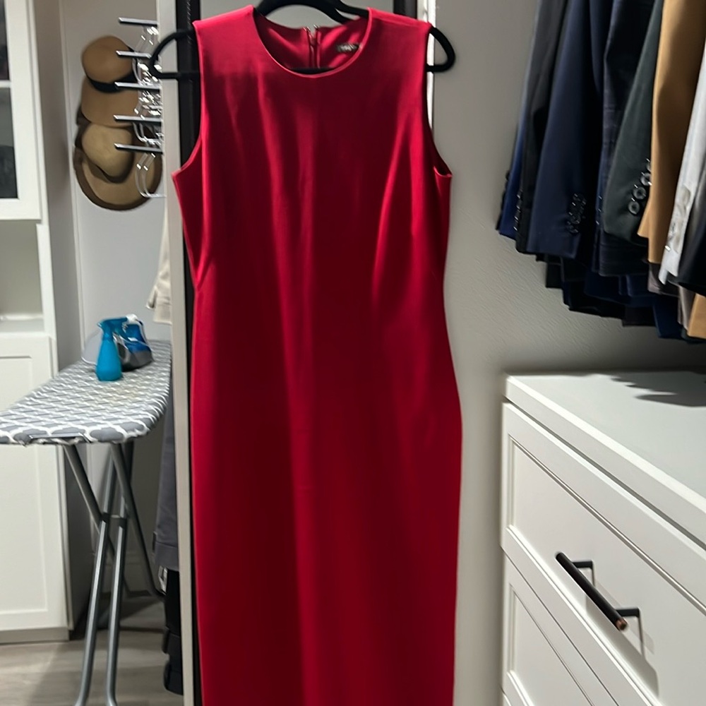 J McLaughlin gorgeous midi dress, NWOT, size M. Elegant. Pretty red.